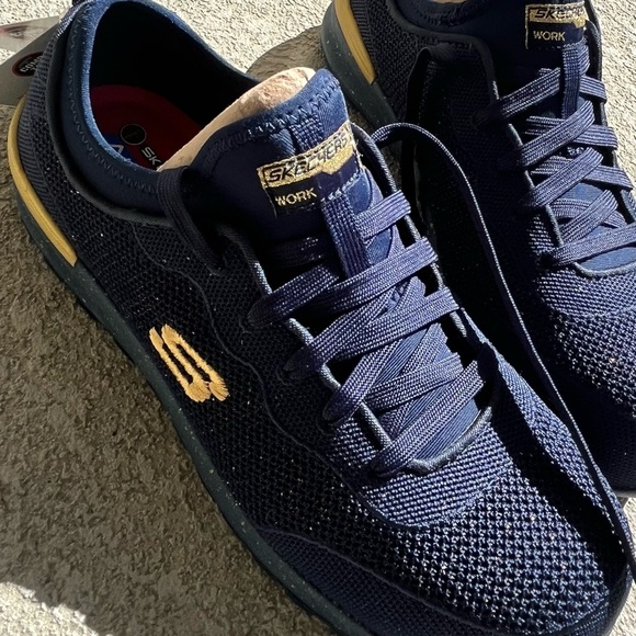 Skechers Work Shoes - Picture 2 of 6